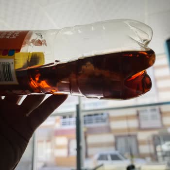 Lipton Ice Tea Şişesinde Larva Ve Sümüksü Cisimler Tespit Edildi