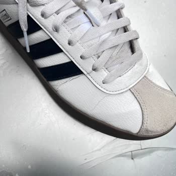 Intersport Adidas Ayakkabısında Kısa Sürede Deri Çatlaması ve Mağazanın Çözüm Sunmaması