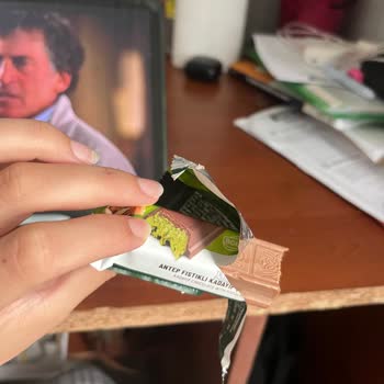 Bolçi Antep Fıstıklı Kadayıfın İçindeki Bozukluk Hijyen Ve Güven Endişesi