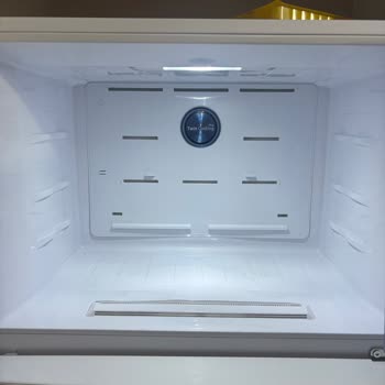 Motor Garantili Samsung Buzdolabında Kronik Arıza, 15.000 TL Tamir Ücreti Ve Sigorta Reddi