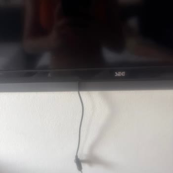 Küçük Oda, Balkon Hayal Kırıklığı Ve Çalışmayan Televizyon Nedeniyle Mağduriyet
