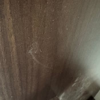Kelebek Mobilya Üsküdar Şubesinde Sıfır Satılan Kitaplıkta Çizik, Eksik Parça Ve Geri Dönüş Yok