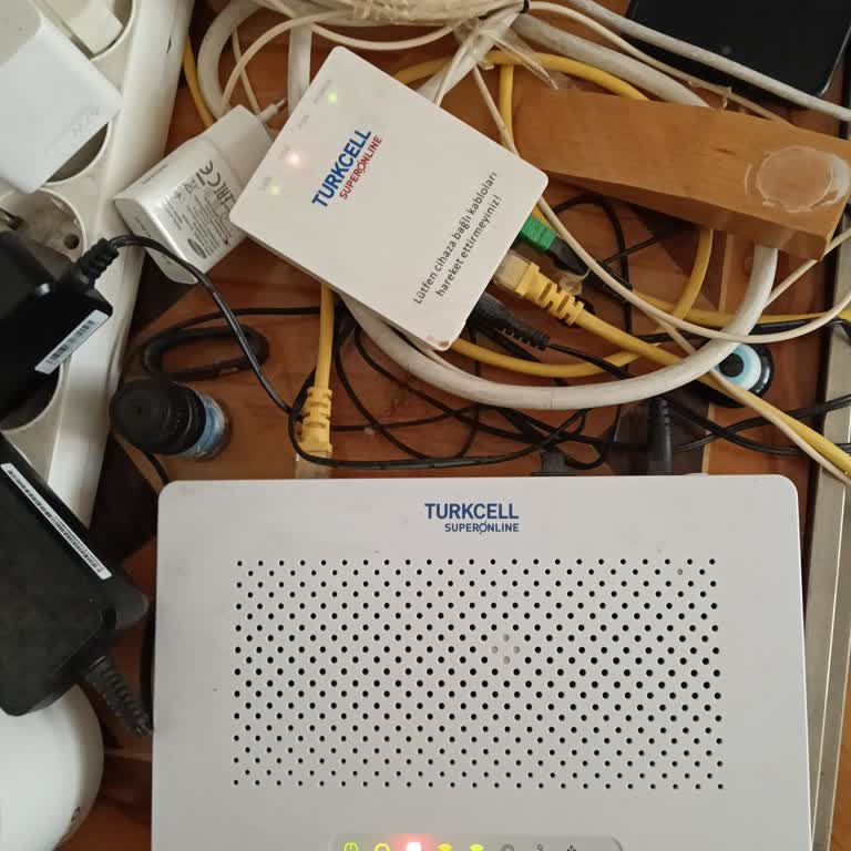 24 Gün Süren İnternet Kesintisi Ve İş Mağduriyeti