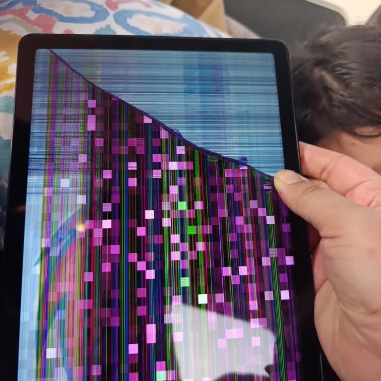 Samsung Galaxy Tab A9 Plus Ekran Arızası Ve Garanti Talebi