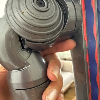 Dyson V11 Başlık Dönmüyor, Garanti Kapsamında Değişim Talebi