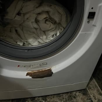 Arçelik Çamaşır Makinesinde Ön Panel Boya Soyulması Ve Paslanma Sorunu