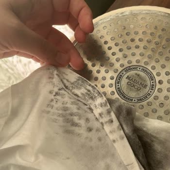 Madame Coco Tencere Setinde Siyah Boya Kalıntısı Ve Hijyen Sorunu