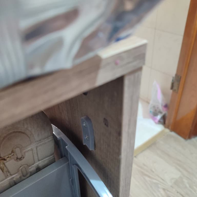 Adore Ayakkabılık Parçası Kırıldı, Değişim Ve Onarım Talebi
