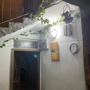 İki Hafta Süreyle İnternetsiz Kaldım Ve Kablolar Özensiz Döşendi