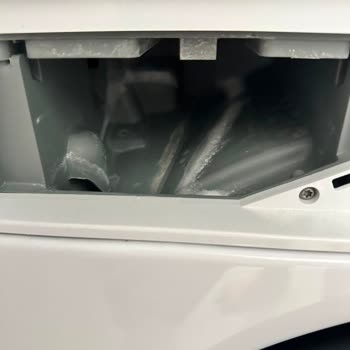 Beko Çamaşır Makinesinde Şiddetli Sarsıntı Ve Ses Sorunu Çözülmedi, Taşıma Sırasında Ürün Hasar Aldı