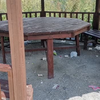 Ardahan Göle Çocuk Parkı Bakımsız Ve Tehlikeli