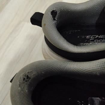 Skechers Ayakkabısının Topuk Bölümünün Hızlı Yırtılması Ve Ücret İadesi Talebi