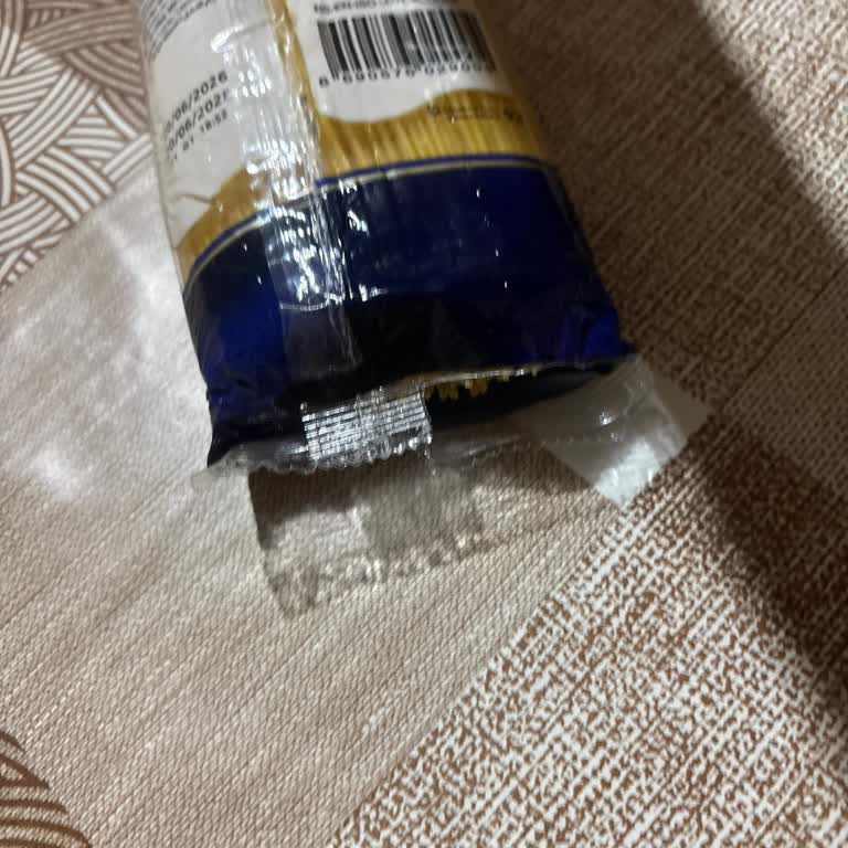 Patlak Pakette Makarna Teslim Edildi, İade Ve Değişim Talebi Karşılanmadı