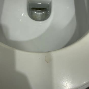 Ulaşılamaz Oda Ve Hijyen Eksikliğiyle Çocuklu Aileyi Yıpratan Konaklama