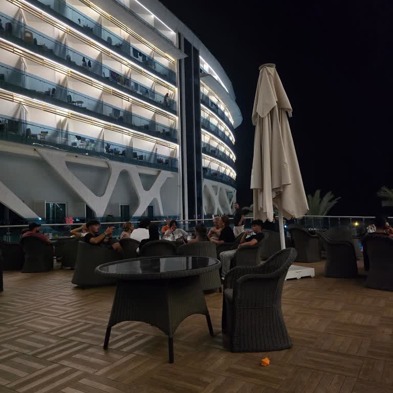 Gece Servisinin Erken Kesilmesi Ve Her Şey Dahil Konseptine Uymayan Yemek Çeşitleri