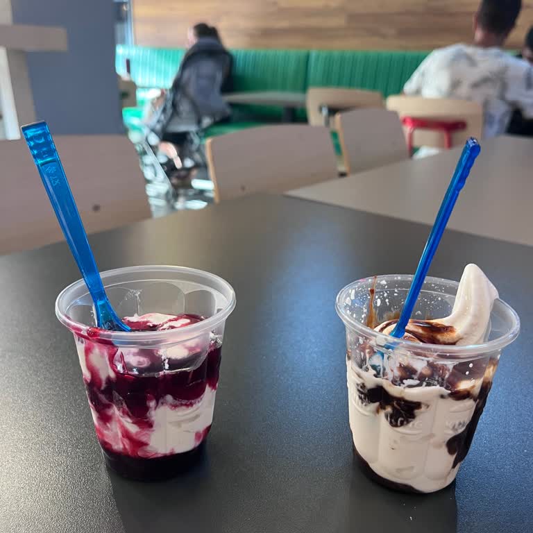 Burger King Bodrum’da Yarım Doldurulan Sundae Cup’ları