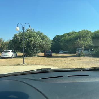 Ödenen Ücretine Rağmen Engelli Araç Barikatı Nedeniyle Giriş Reddedildi