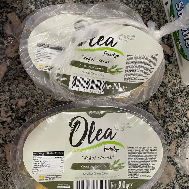 Plastik Kokulu Zeytin Üzerinde Çocuk Sağlığı Endişesi Ve Ücret İadesi