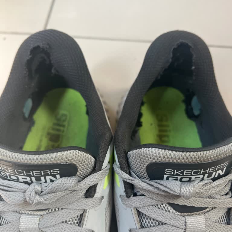 Skechers GO Run Now Ayakkabısında Erken İç Yırtılma Ve Deformasyon
