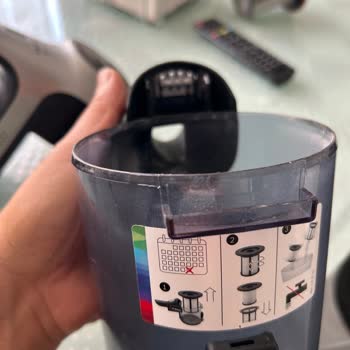 Bosch Süpürge Toz Haznesi Kapak Parçasının Kaybolması Ve Ücretsiz Yedek Talebi
