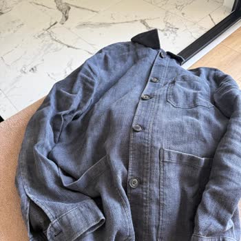 Kısa Sürede Bozulmuş Ceket Ve T-Shirt İçin Ürün Değişimi Talebi