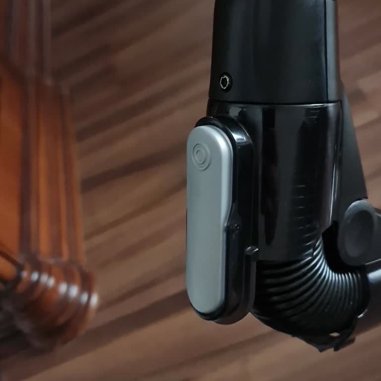 Garanti Süresindeki Bosch Unlimited 7 Süpürge Mandalı Kırıldı Ücretsiz Değişim Talebi