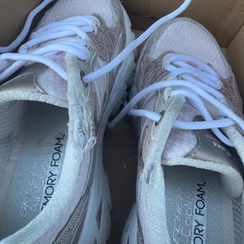 Kısa Sürede Deforme Olan Skechers Ayakkabının Ayıplı Ürün İadesi Ve Değişim Talebi