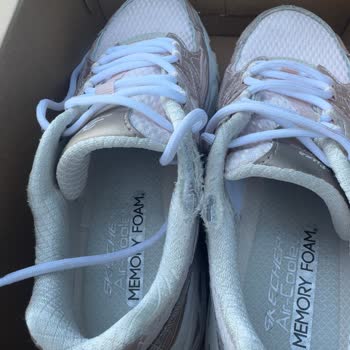 Kısa Sürede Deforme Olan Skechers Ayakkabının Ayıplı Ürün İadesi Ve Değişim Talebi