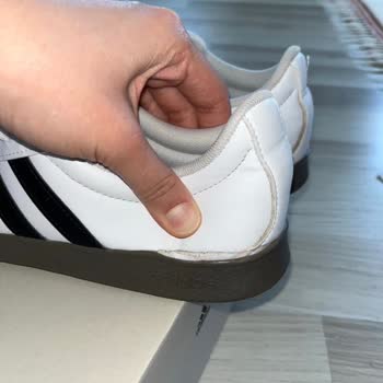 Ayakkabının Tabanı Açıldı, Deichmann Yanlış Temizleme Gerekçesiyle Ret Verdi