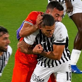 Beşiktaş-Alanyaspor Maçında Taraflı Hakem Ve VAR Kararları Gözden Geçirilsin