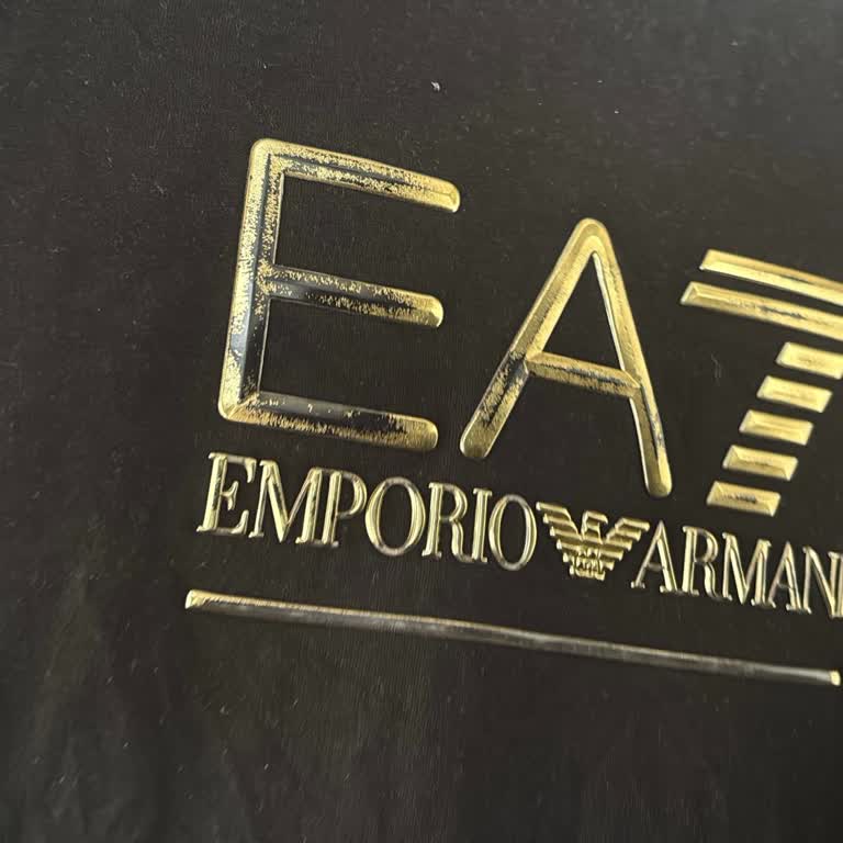 EA7 Emporio Armani T-Shirt Logo Peels and Discolors Within One Week