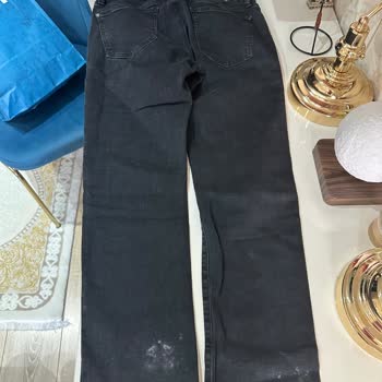 Mavi Pantolon Tek Yıkamada Ayıplı Grimsi Renk Ve Lekeler Ücret İadesi Talebi