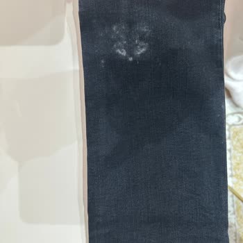 Mavi Pantolon Tek Yıkamada Ayıplı Grimsi Renk Ve Lekeler Ücret İadesi Talebi