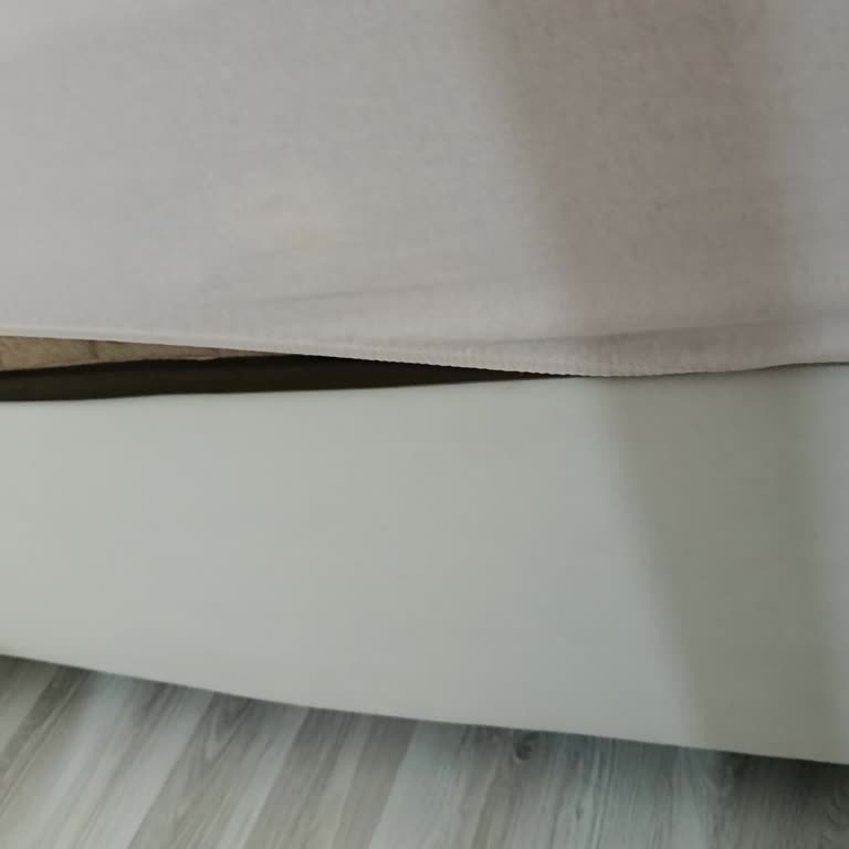 İstikbal Zümrüt Yatak Odası Bazasında Ses Ve Şişme Sorunu, Fatura Kesilmemesi