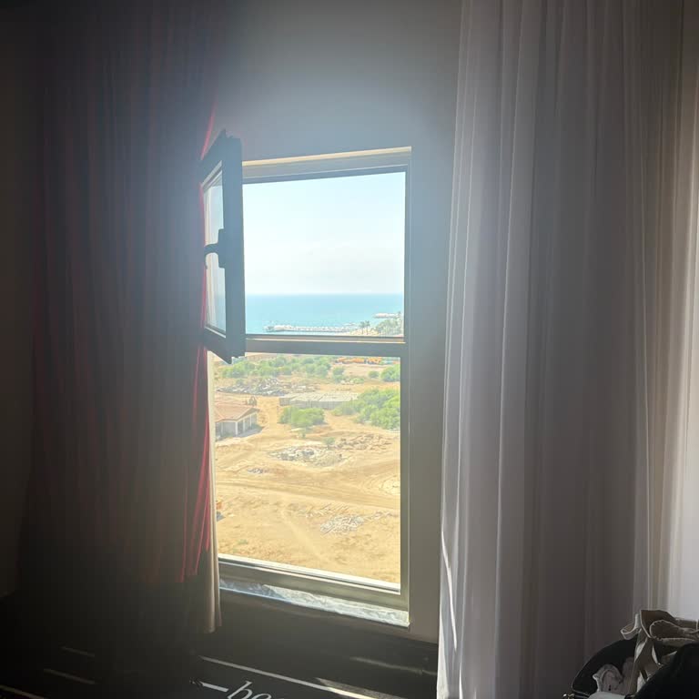 Balkonsuz Oda Ve Çocuklu Sigara İçme Şikayeti