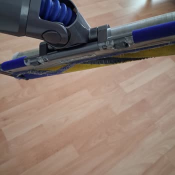 Dyson V15 Süpürge Başlık Şeridi 1 Yıl İçinde Kopması Ve Müşteri Hizmetlerinin Yetersizliği