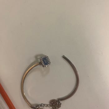 Swarovski Bileklikte Üretim Hatası Ve Garanti Reddi