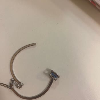 Swarovski Bileklikte Üretim Hatası Ve Garanti Reddi