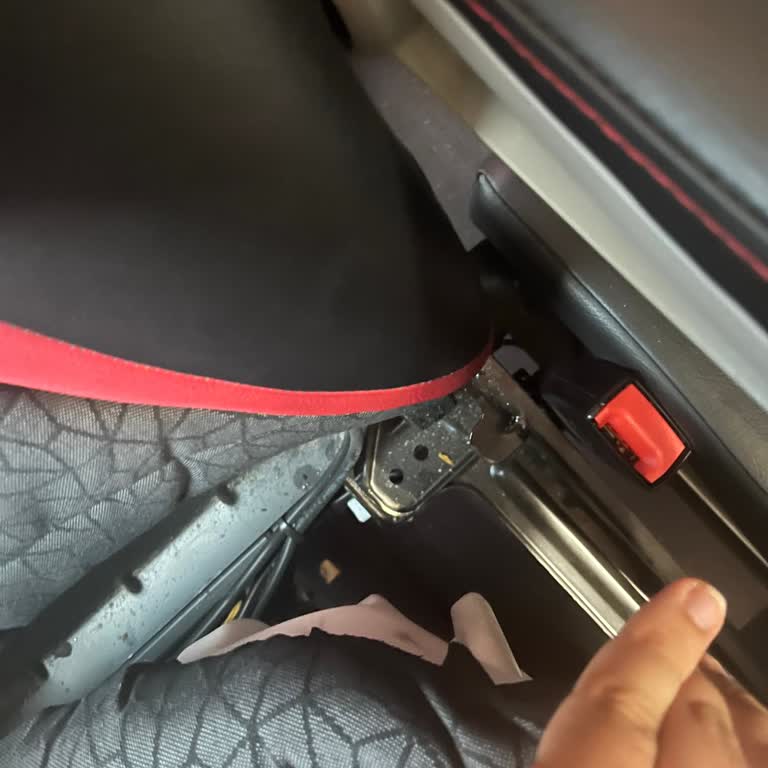 Kırık Koltuk, Kaba Muavin Ve 3 Saatlik Rötar