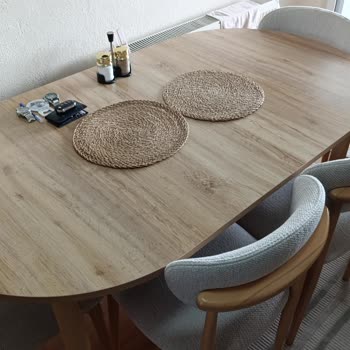 Masa Kenarındaki Kabarcıklar Ve Garanti Talebi