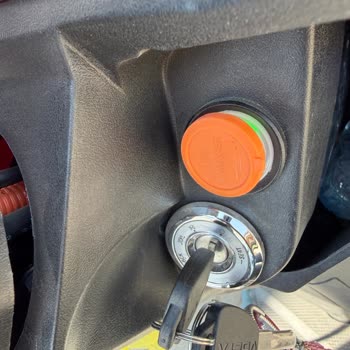 A101’den Aldığım Yeni Motosiklette USB Portu Eksik Ve Yanıt Gelmedi