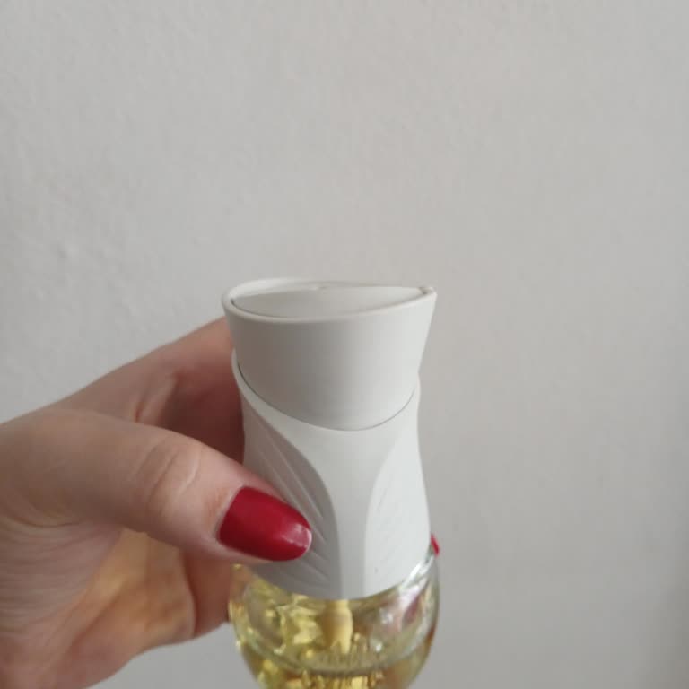 Air Wick Plug-In Freshener Heats Up But Fails to Release Fragrance