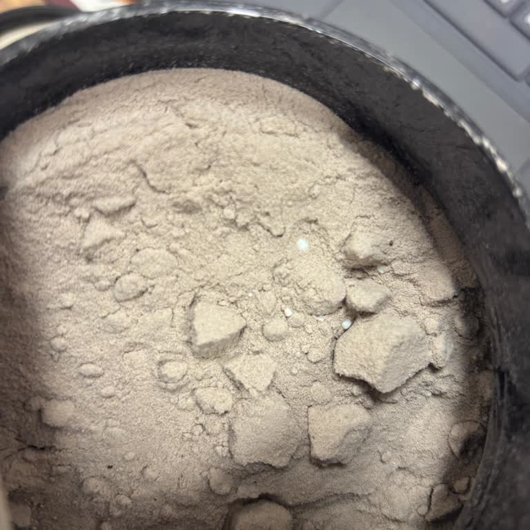 Nem Almış Kutu Ve Bozuk Protein Tozu İçin Tam Geri Ödeme Talebi
