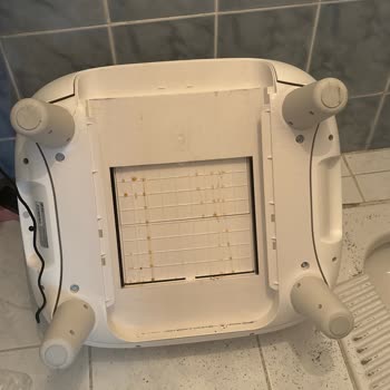 Neakasa Akıllı Kedi Tuvaleti Şiddetli Koku Sorunu Ve İade Talebi