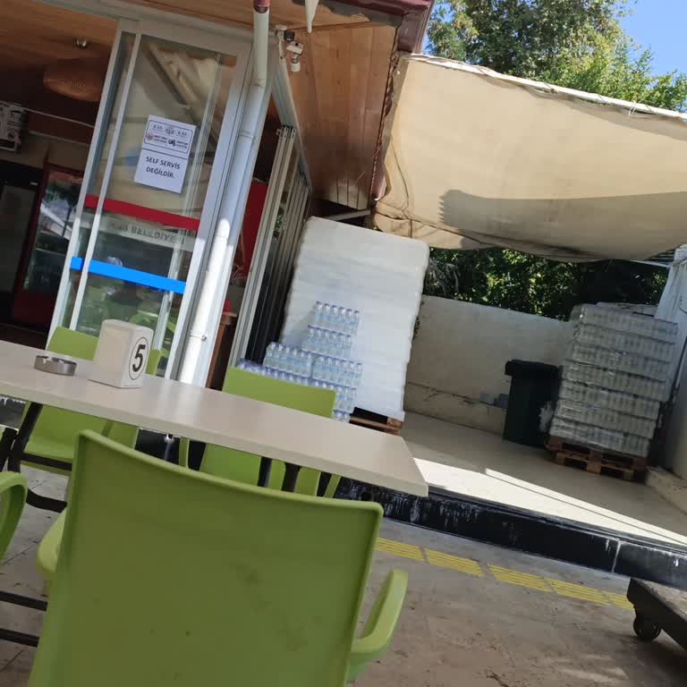 Self Servis Olmadığı Söylenmesine Rağmen Personel Sipariş Almadı