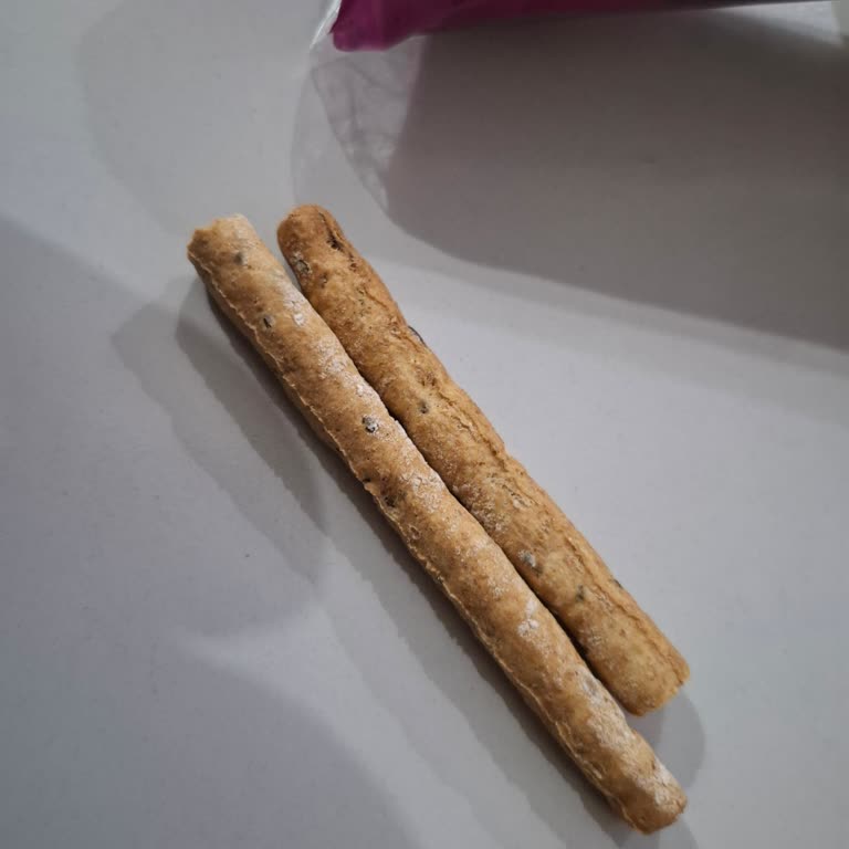 Migros Karşıyaka Alaybey Şubesinde UNO Grissuno Ürünün Küflü Ve Kötü Kokulu Olması