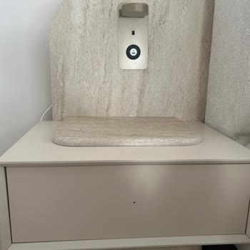 Beyazıt Mobilya’dan Eksik Komodin Kulpu Ve Deforme Mobilya Parçaları İçin Acil Çözüm Talebi