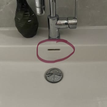 Bocchi Ceramic Sink Manufacturing Defect Leaks Water and Damages Bathroom Cabinets