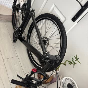 Eksik Sel Ve Pedallar Yanlış Tekerlek Ve Cevapsız Müşteri Hizmeti