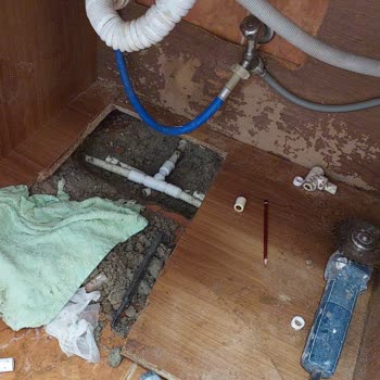 Esenler Su Tesisatçısı Kombi Tamamen Su İçinde Kaldı